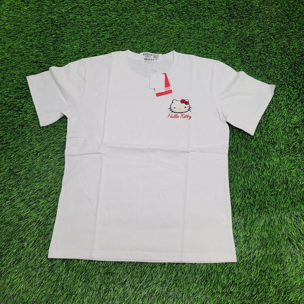 Sanrio Hello-Kitty Shirt Womens Large 20x25 Embroidered Logo
